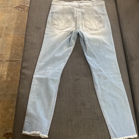 Hollister crop High Rise distressed Jeans - Picture 5 of 8